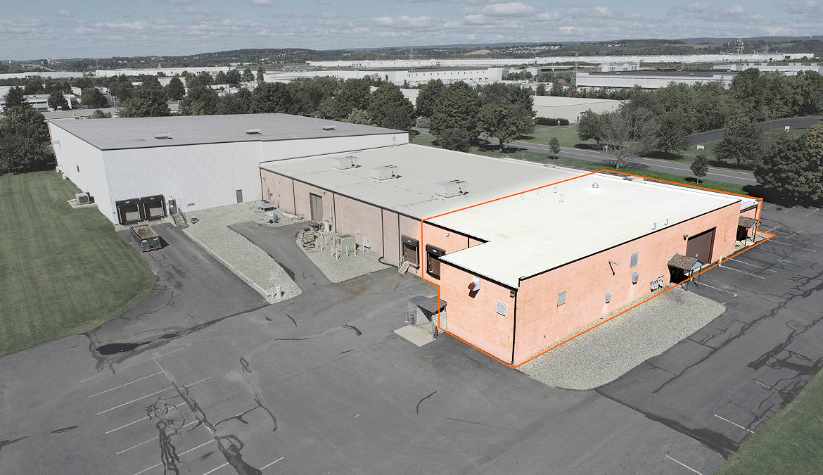 Aerial picture of lease space.