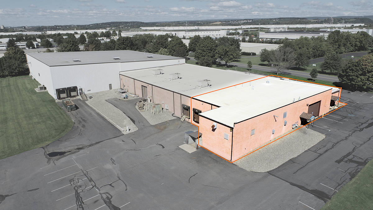 Aerial picture of lease space.